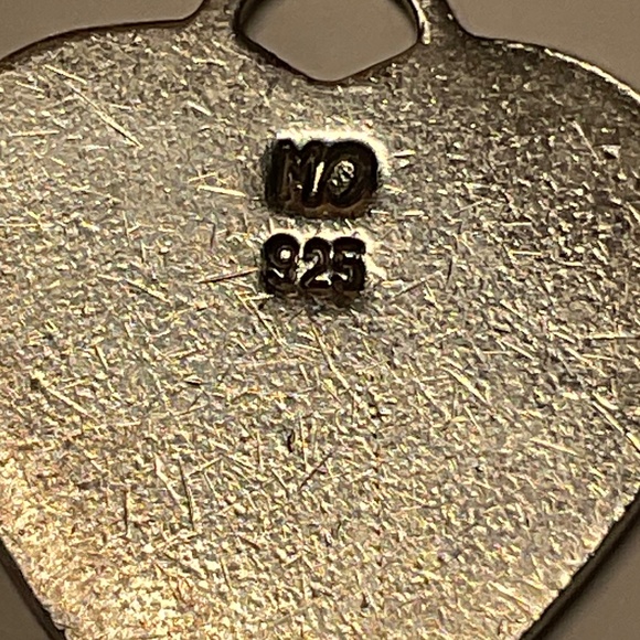 Vintage Sterling Silver Solid Plain Heart ❤️ Tag Charm / Pendant. 1 inch high - Picture 5 of 5
